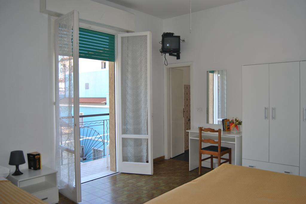 Le Aromatiche B&B Viserbella di Rimini Exterior foto